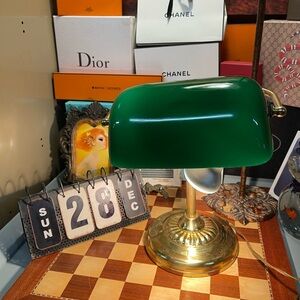 Emerald Green Bankers Desk Glass Shade Lamp 14" Tall Vintage Lamp